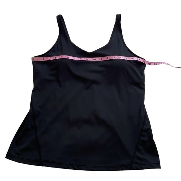 Oalka Workout Tank - Size XXL - Picture 6 of 9